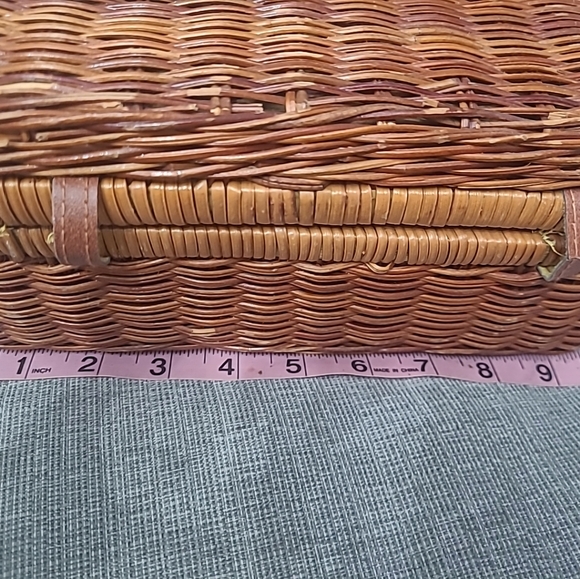 RAGGEDY ANN WICKER BASKET/ACCESSORIES - Picture 12 of 14